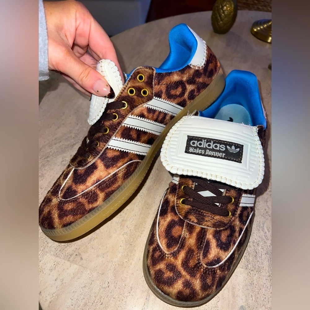 NWOT - Adidas Men’s Leopard Gazelle-Inspired Sneakers - Brown/Blue